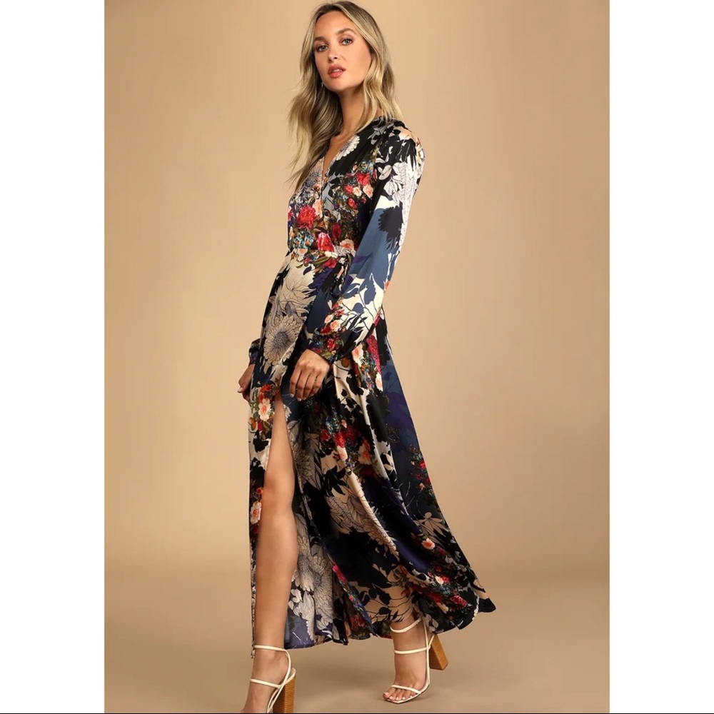 Lulu’s Maxi Dress Satin Wrap Blue Floral Print Put On A Smile